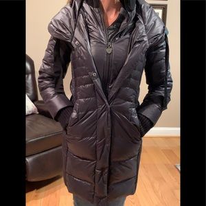 Elie Tahari coat